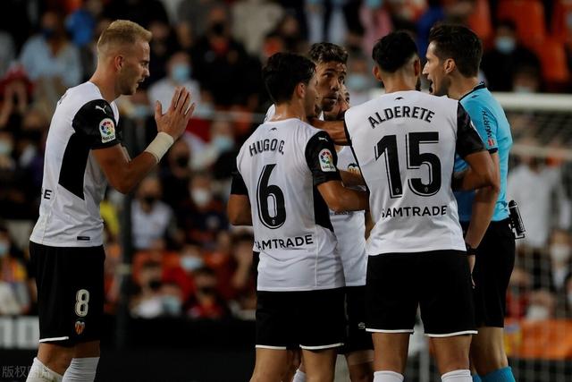 比肩梅西和C罗！葡体26岁前锋约克雷斯24年进62球