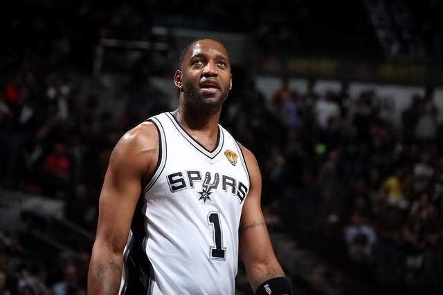 精选足篮专家：全网第1！六哥21连红还中足彩26万