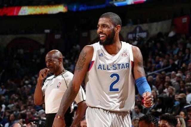 2026十堰马拉松鸣枪开跑 上万跑者领略“山水车城”